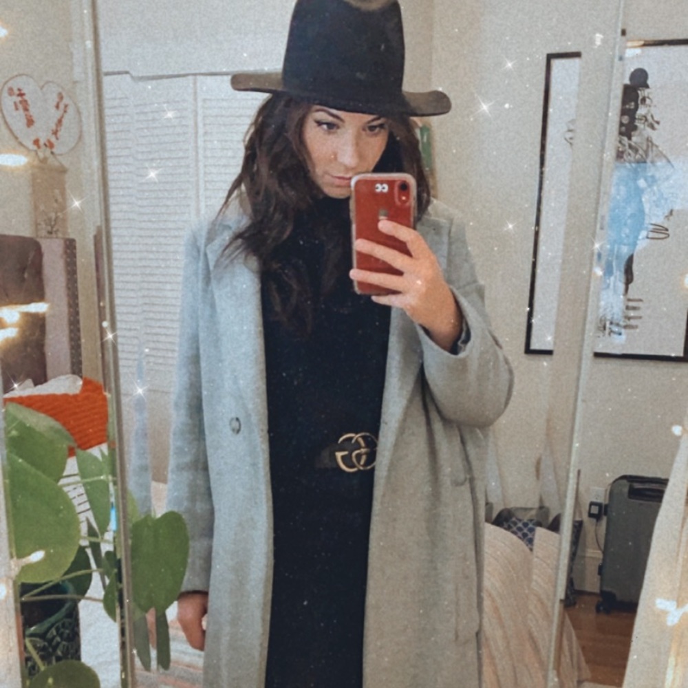 Meet your Posher, Madeleine